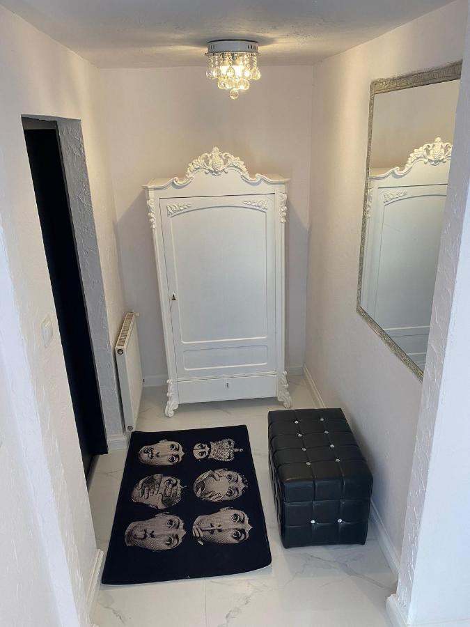 White Apartment Elbląg Extérieur photo